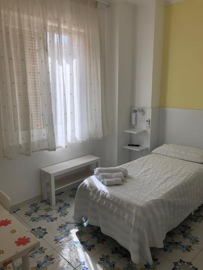 Albergo Oasi Nápoles Exterior foto
