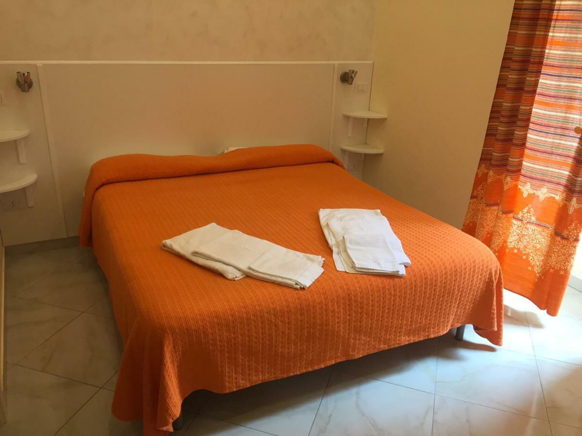 Albergo Oasi Nápoles Exterior foto